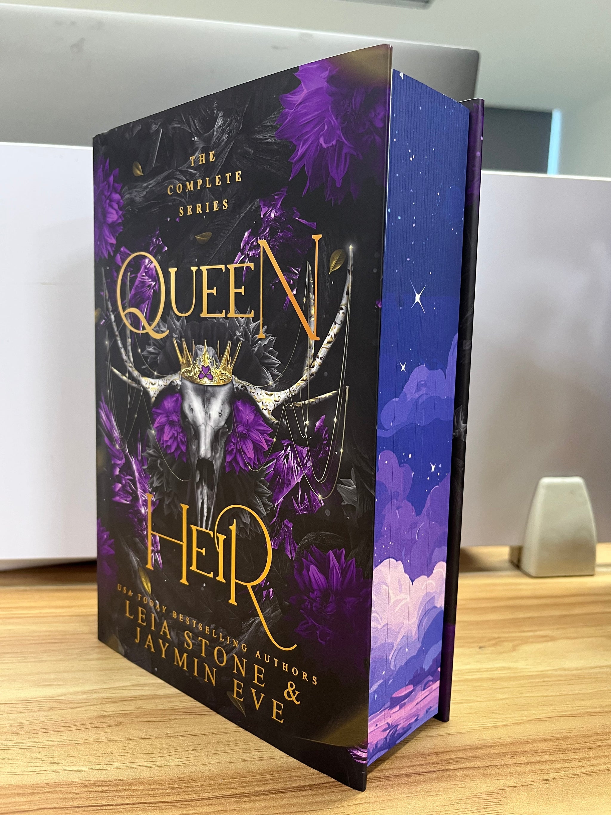 Queen Heir Special Edition OMNIBUS - Preorder