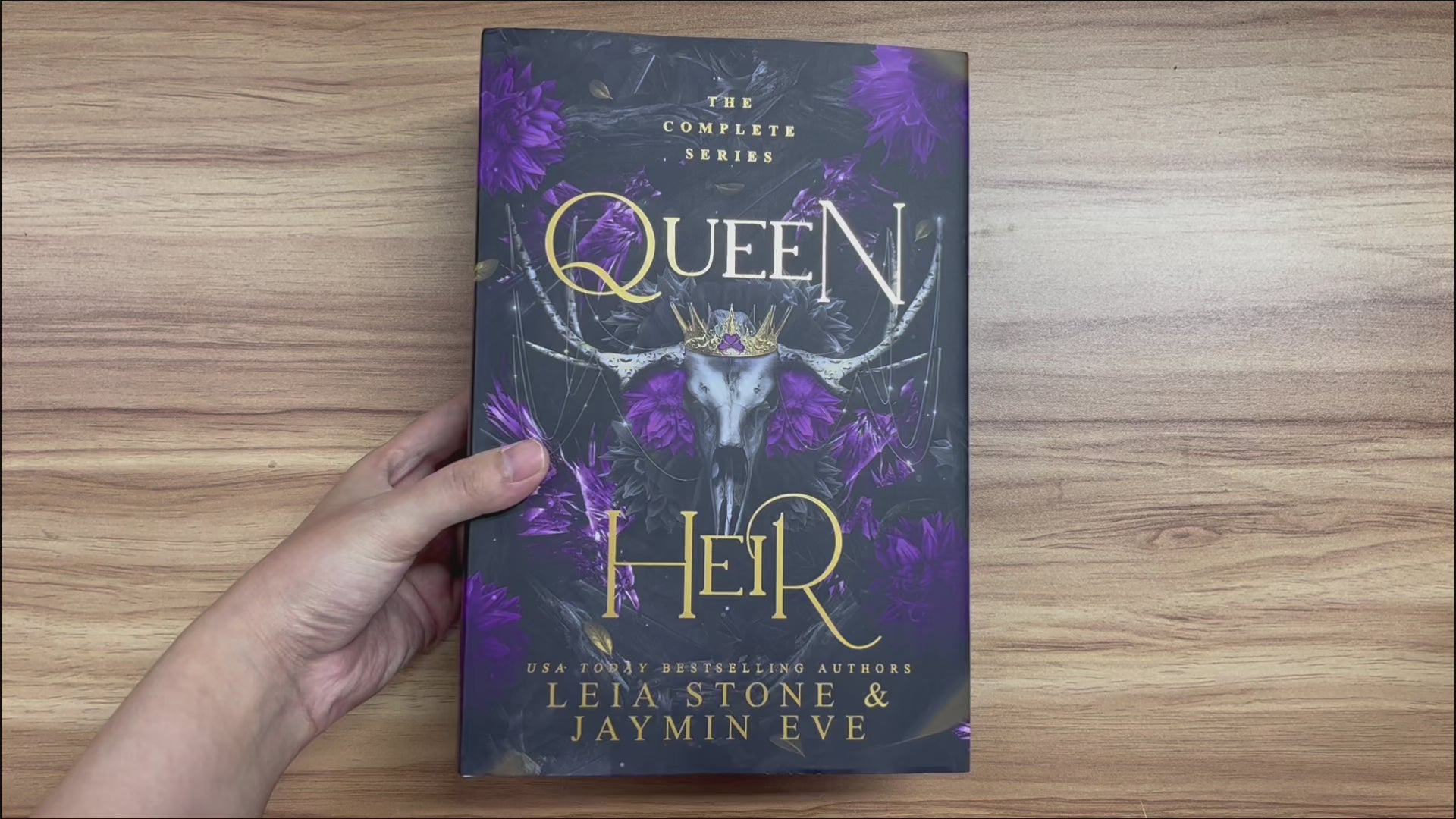 Queen Heir Special Edition OMNIBUS - Preorder
